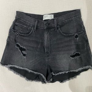 Abercrombie & Fitch high rise shorts. Size 29. Curve love.
